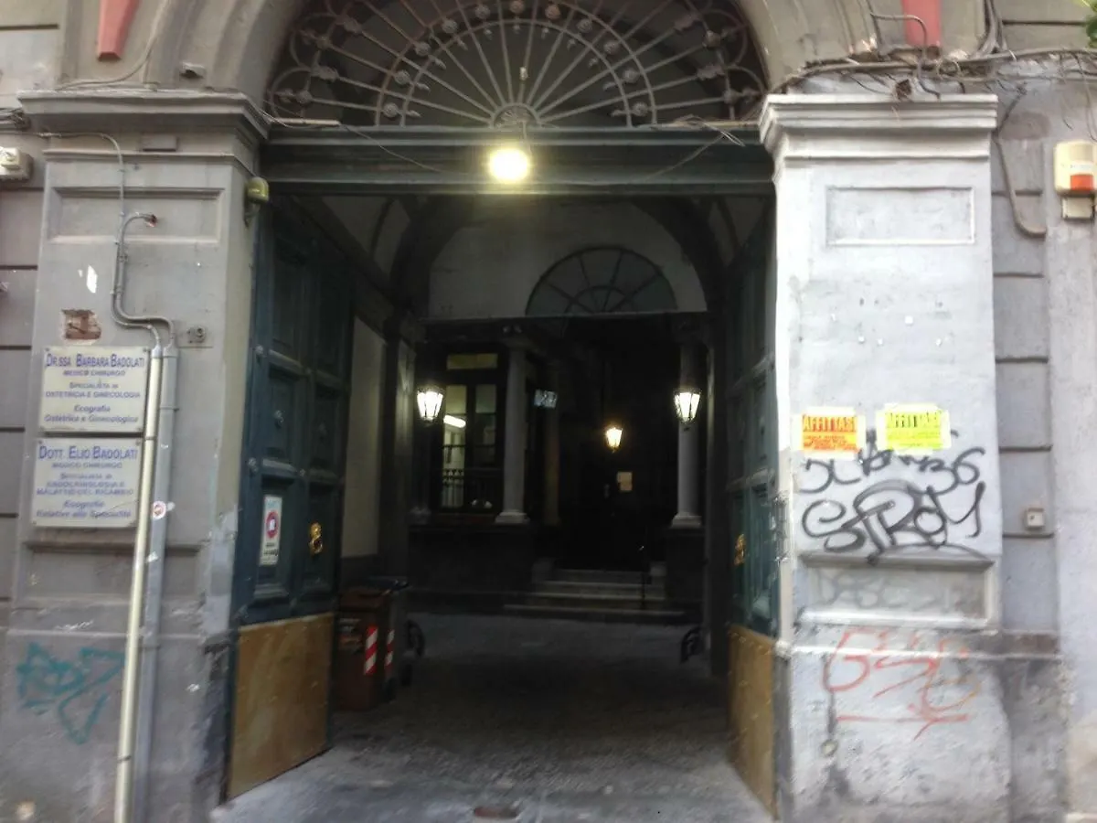 Bed and Breakfast domuschiara Napoli Bed & Breakfast