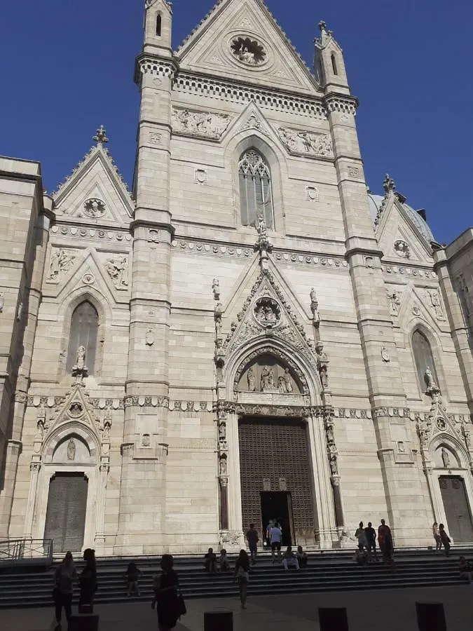 Bed and Breakfast domuschiara Napoli